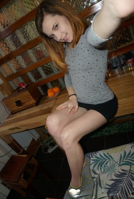 Atatürk Lüks Rezidans Konforunda Escort Bayan Naz