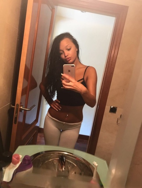 Atatürk Lüks Rezidans Konforunda Escort Bayan Melisa